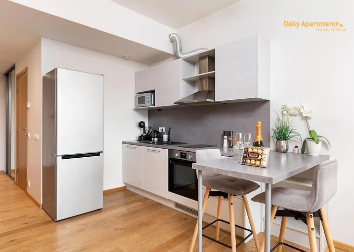 Luxury - Rotermann By Rikas Apartment